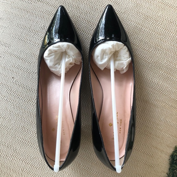 Kate Spade Black Patent shoes with black/white 2" heel. Size 7.5 M  Original box - Picture 12 of 12
